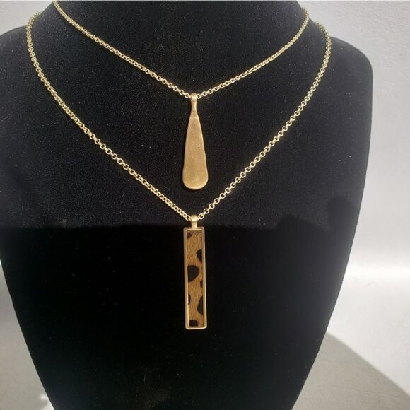 Lucky Brand Double Chain Gold Leopard Necklace - Picture 8 of 8